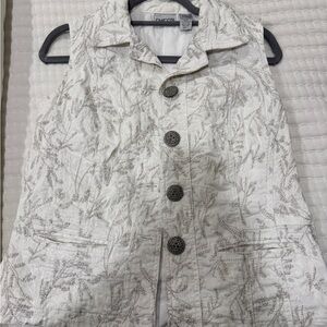 Chico's Cream Floral Women's Vest